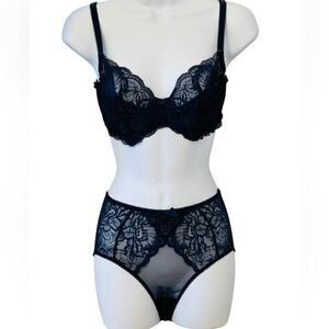 Agent Provocateur Navy Lace Bra and panty Set 34B S